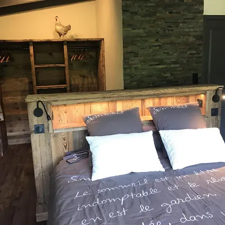 فندق مبيت وإفطار Escargot De Neige 3*